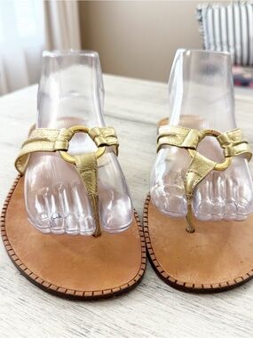 Lilly Pulitzer Metallic Gold Ring Thong Sandals size 8.5M
